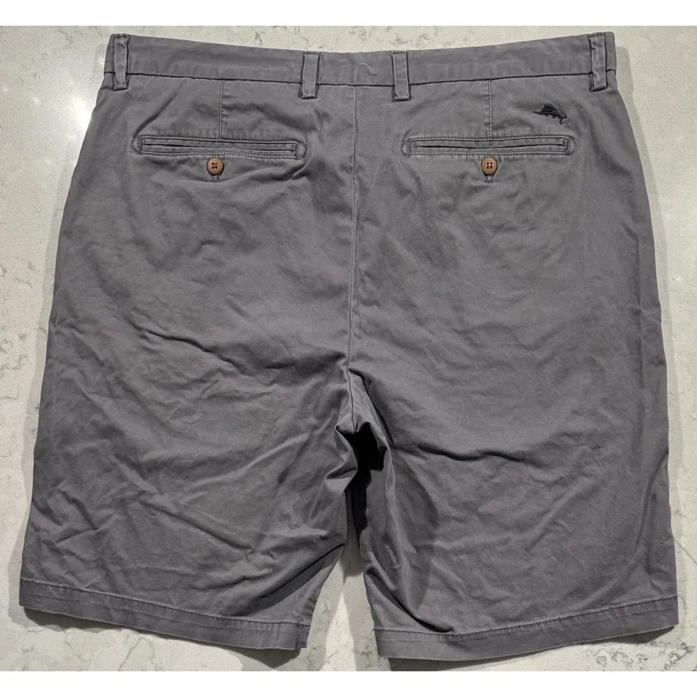 Tommy Bahama Chino Shorts Mens 38 Gray Cotton Stretch Flat Front Preppy Casual